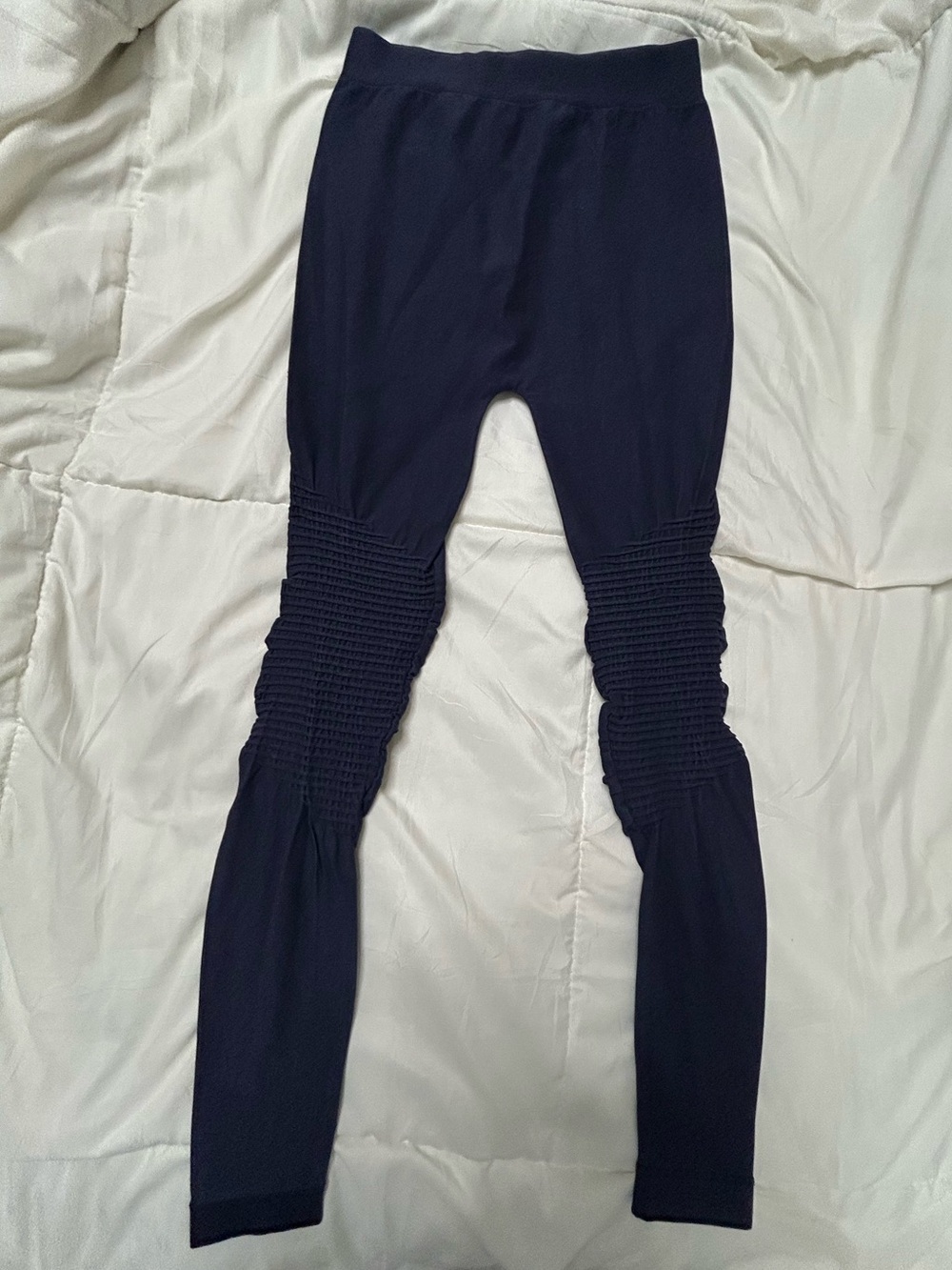 Zenana Outfitters Navy Ruched Knee Leggings